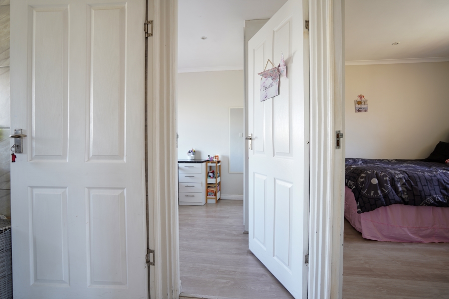 2 Bedroom Property for Sale in West Beach Western Cape